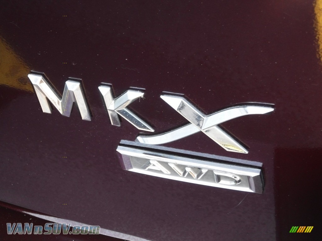2011 MKX AWD - Bordeaux Reserve Red Metallic / Medium Light Stone photo #10