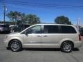 Chrysler Town & Country Touring-L Cashmere Pearl photo #4