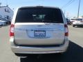 Chrysler Town & Country Touring-L Cashmere Pearl photo #6