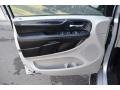 Chrysler Town & Country Limited Bright Silver Metallic photo #26