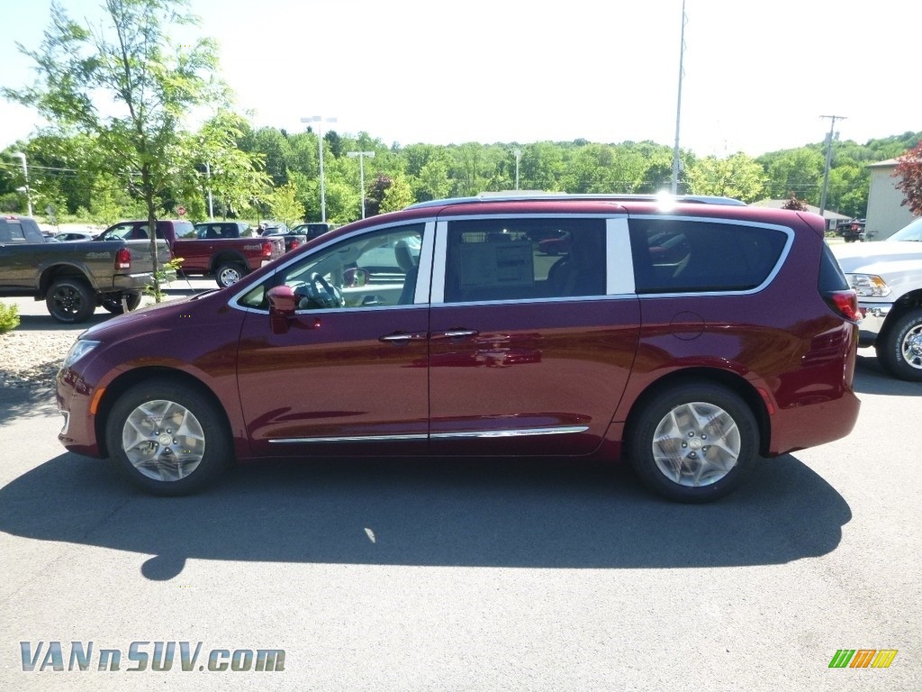 2018 Pacifica Touring L Plus - Velvet Red Pearl / Black/Alloy photo #2