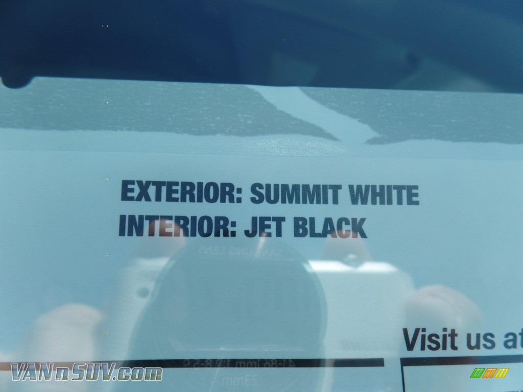 2018 Tahoe LS 4WD - Summit White / Jet Black photo #47