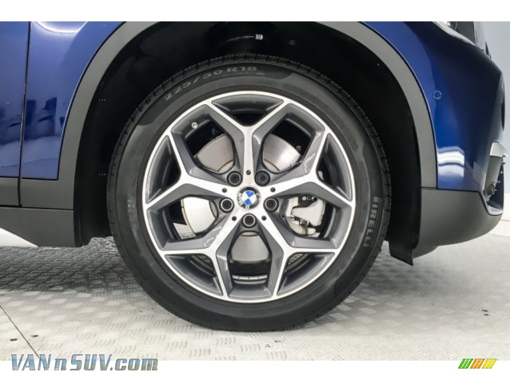 2018 X1 xDrive28i - Mediterranean Blue Metallic / Black photo #8