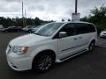 Chrysler Town & Country Limited Stone White photo #1