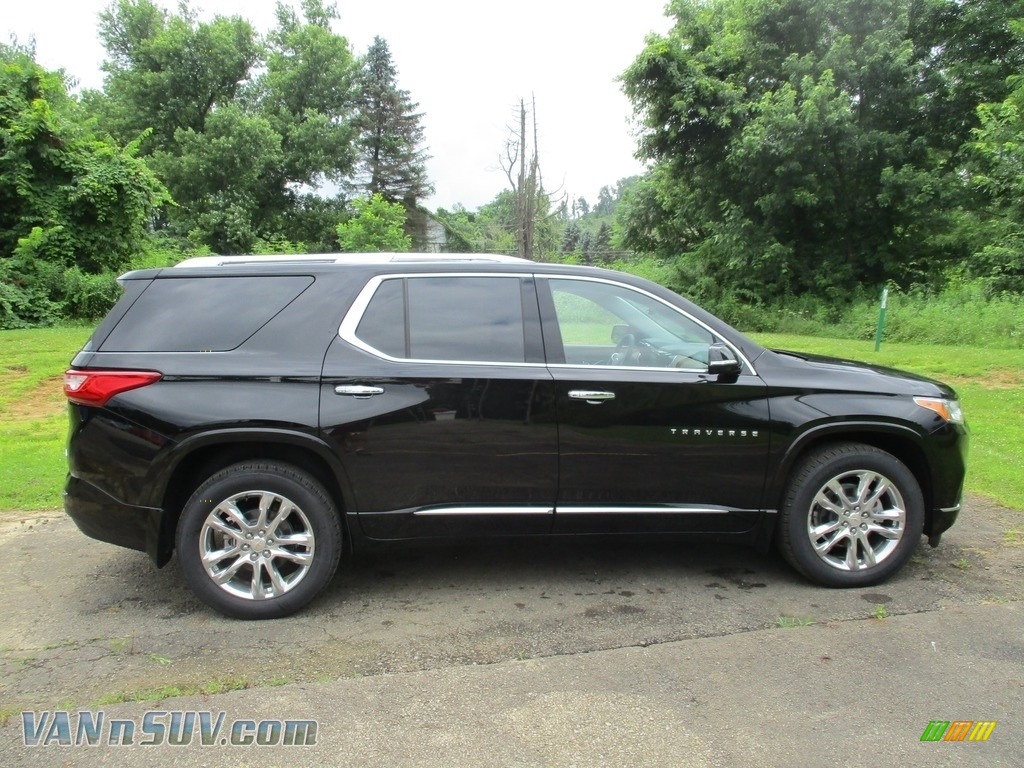 2018 Traverse High Country AWD - Black Currant Metallic / High Country Jet Black/Loft Brown photo #2