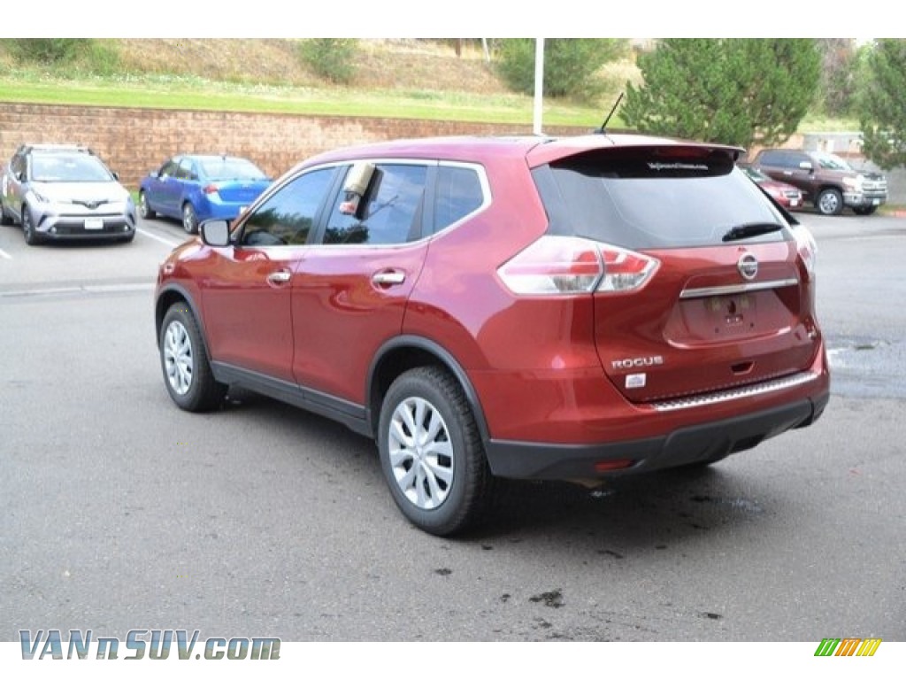 2015 Rogue S AWD - Cayenne Red / Charcoal photo #4