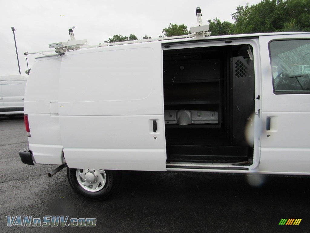 2013 E Series Van E250 Cargo - Oxford White / Medium Flint photo #34