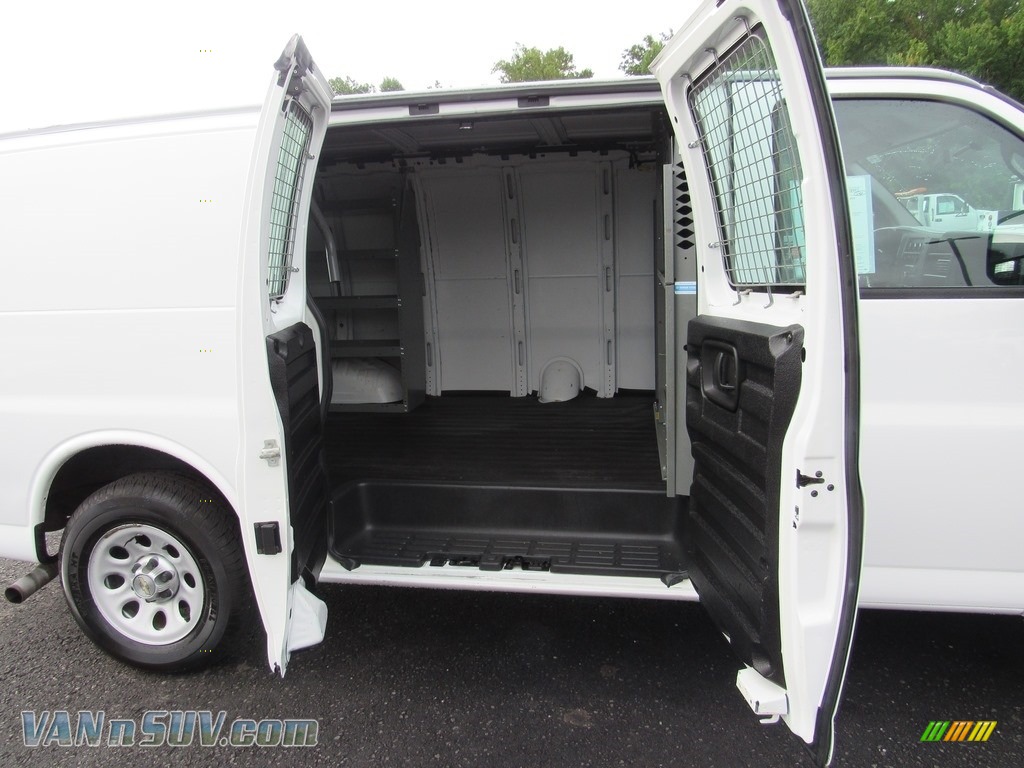 2013 Express 1500 Cargo Van - Summit White / Medium Pewter photo #21