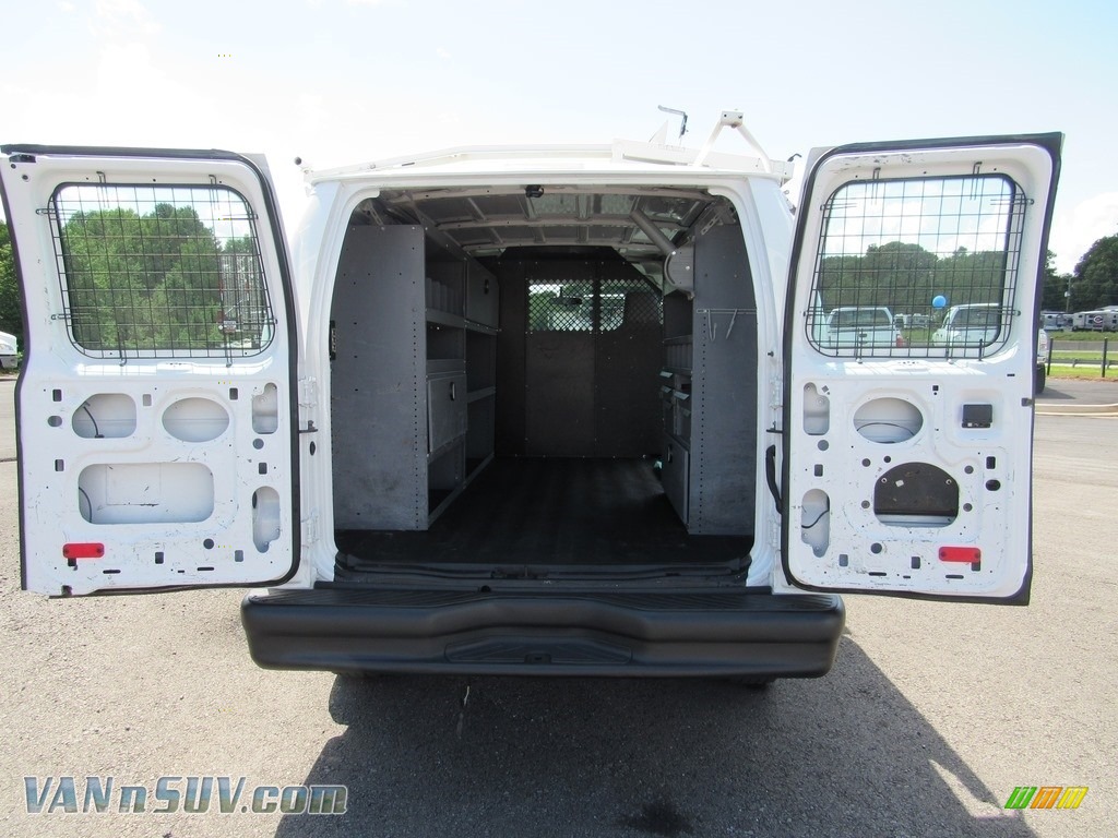 2013 E Series Van E250 Cargo - Oxford White / Medium Flint photo #20