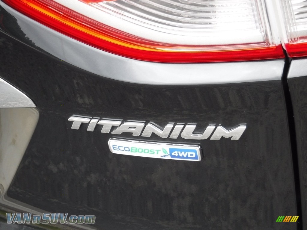 2014 Escape Titanium 2.0L EcoBoost 4WD - Tuxedo Black / Charcoal Black photo #12
