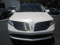 Lincoln MKT AWD White Platinum photo #2