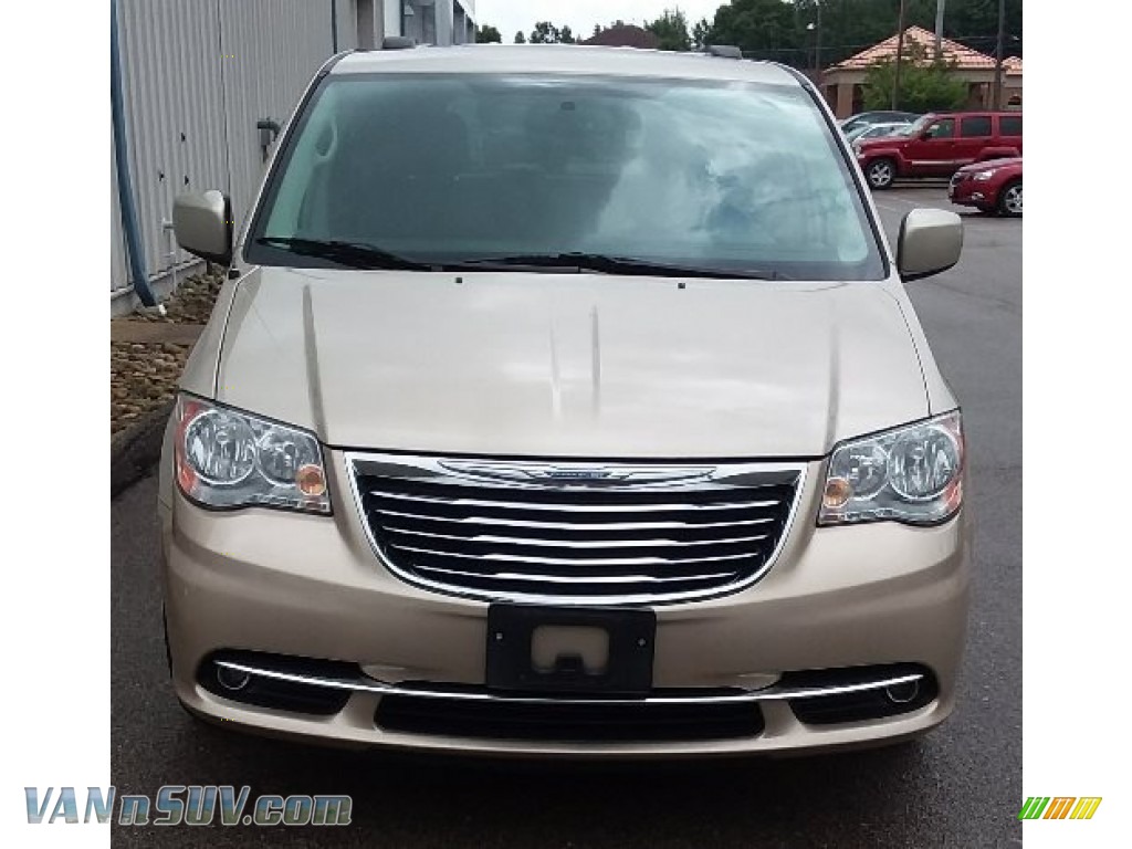 Cashmere Pearl / Black/Light Graystone Chrysler Town & Country Touring