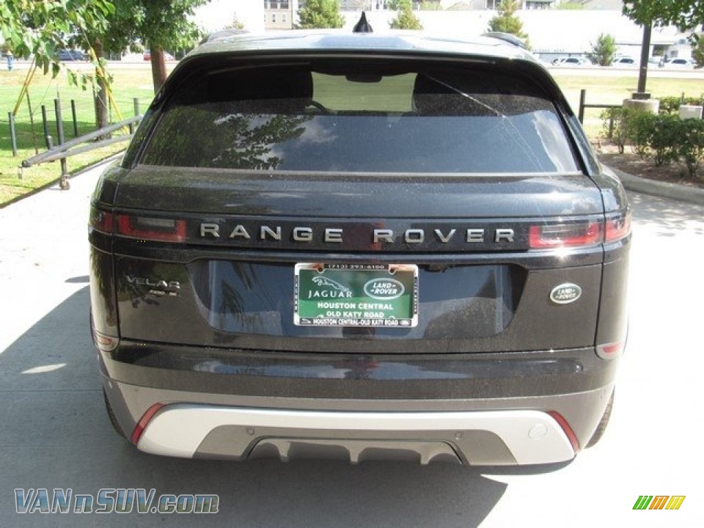 2019 Range Rover Velar R-Dynamic SE - Santorini Black Metallic / Ebony photo #8