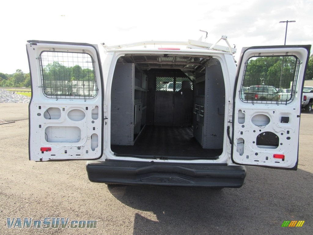 2013 E Series Van E250 Cargo - Oxford White / Medium Flint photo #8
