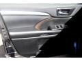 Toyota Highlander SE AWD Predawn Gray Mica photo #22