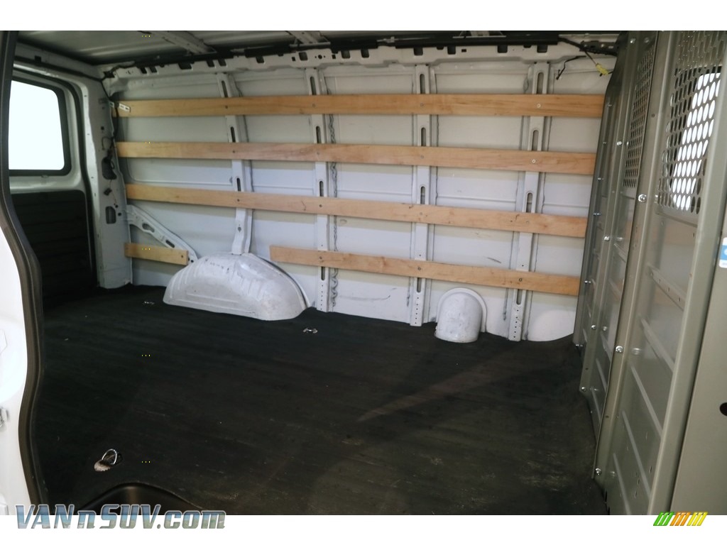 2017 Savana Van 2500 Cargo - Summit White / Medium Pewter photo #13