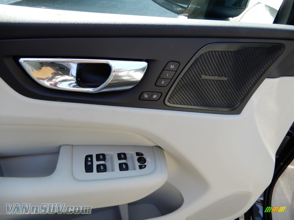 2019 XC60 T6 AWD Inscription - Pine Grey Metallic / Blonde photo #10