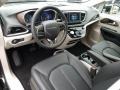 Chrysler Pacifica Touring L Brilliant Black Crystal Pearl photo #7