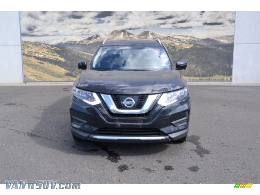 2017 Rogue SV AWD - Magnetic Black / Charcoal photo #8