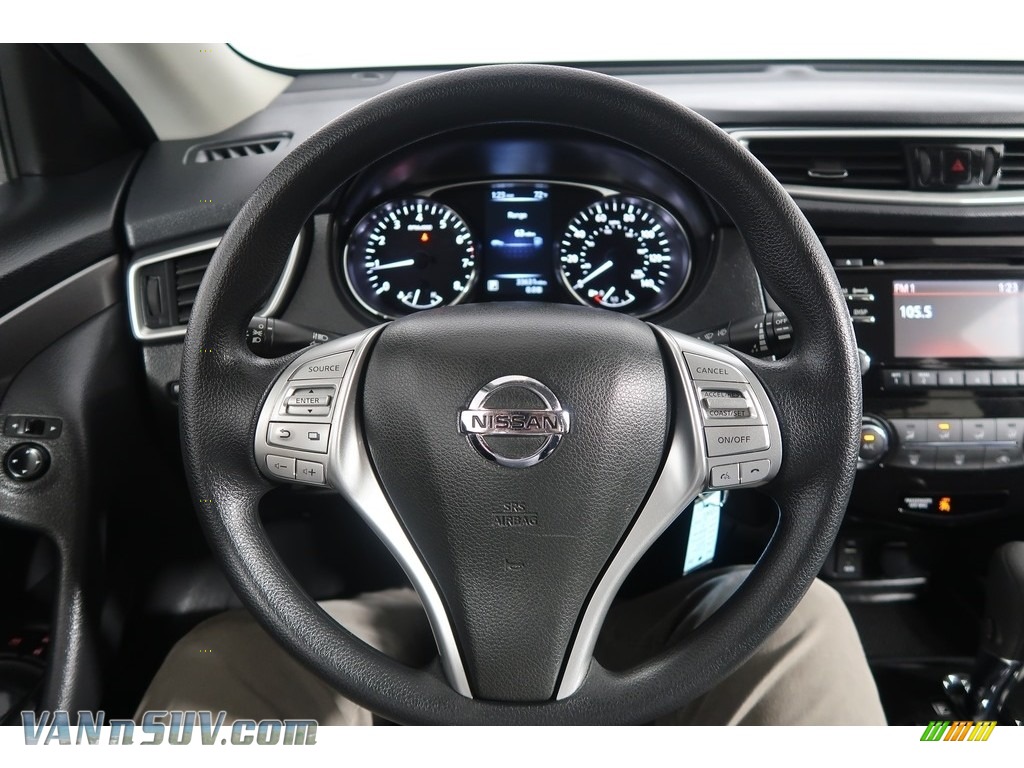 2015 Rogue S AWD - Brilliant Silver / Charcoal photo #19
