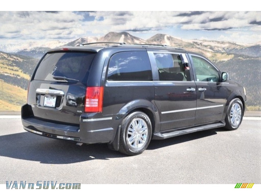2008 Town & Country Limited - Brilliant Black Crystal Pearlcoat / Medium Slate Gray/Light Shale photo #3