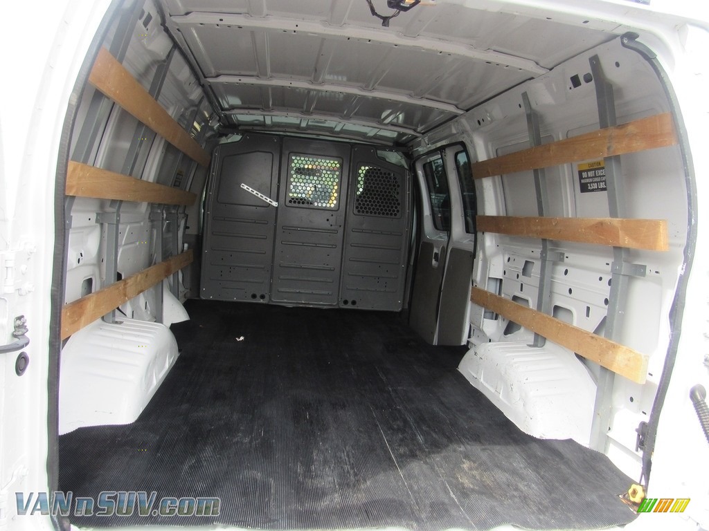 2013 E Series Van E250 Cargo - Oxford White / Medium Flint photo #13