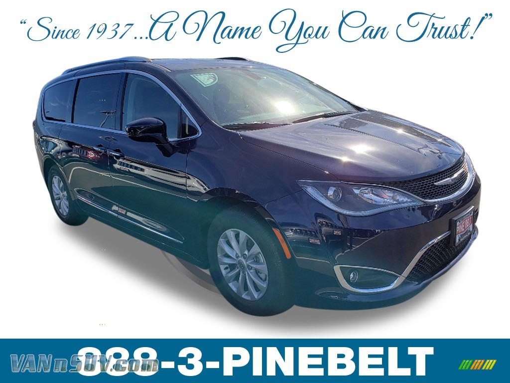 2019 Pacifica Touring L - Jazz Blue Pearl / Black/Alloy photo #1
