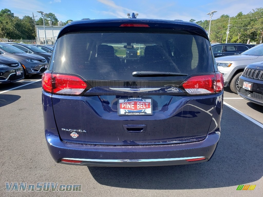 2019 Pacifica Touring L - Jazz Blue Pearl / Black/Alloy photo #5