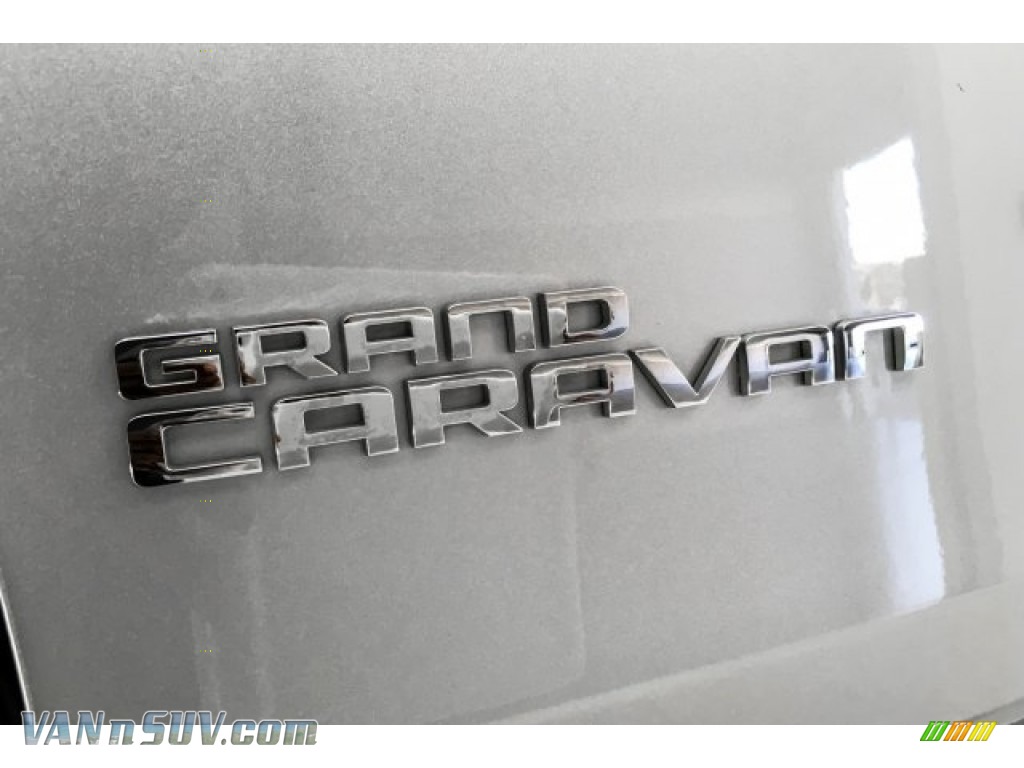 2017 Grand Caravan GT - Billet Metallic / Black photo #7