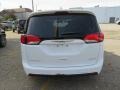 Chrysler Pacifica Limited Bright White photo #17