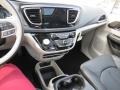 Chrysler Pacifica Limited Bright White photo #38