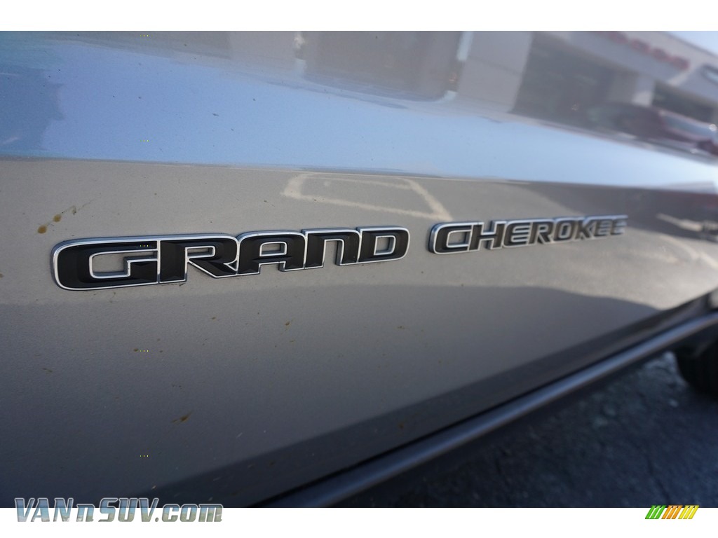 2018 Grand Cherokee Limited - Billet Silver Metallic / Black photo #20