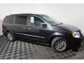Chrysler Town & Country Touring-L Brilliant Black Crystal Pearl photo #6