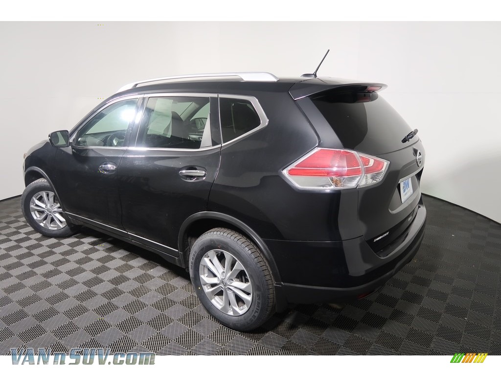 2016 Rogue SV AWD - Magnetic Black / Charcoal photo #10