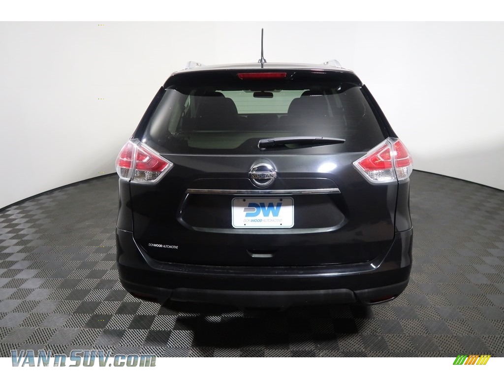 2016 Rogue SV AWD - Magnetic Black / Charcoal photo #11