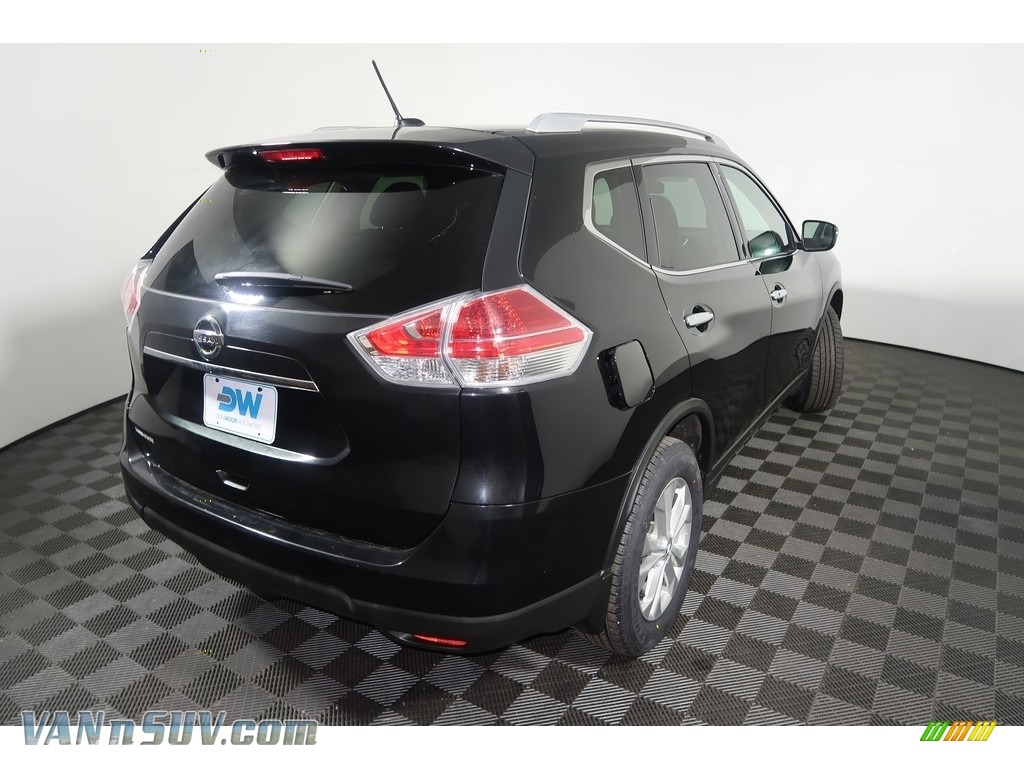 2016 Rogue SV AWD - Magnetic Black / Charcoal photo #12