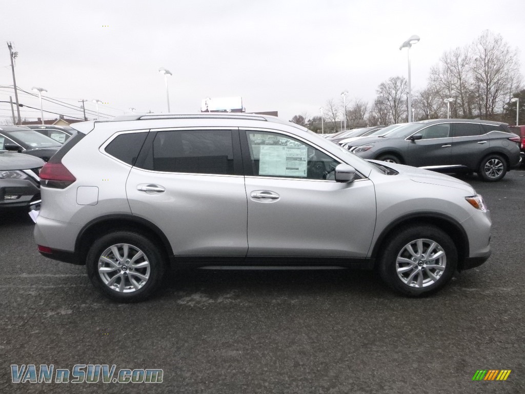 2019 Rogue Special Edition AWD - Brilliant Silver / Charcoal photo #3