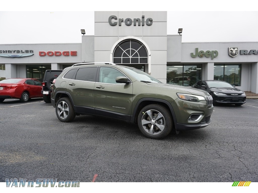 Olive Green Pearl / Black Jeep Cherokee Limited