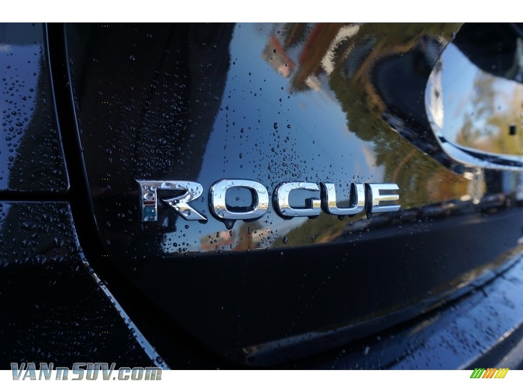 2018 Rogue SL - Magnetic Black / Charcoal photo #18