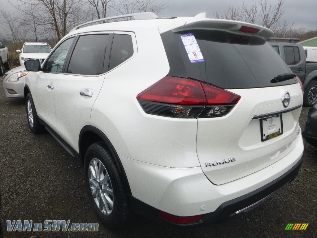 2019 Rogue SV AWD - Pearl White / Charcoal photo #6