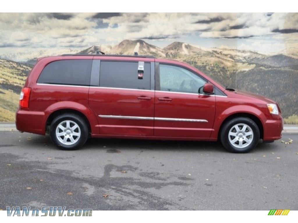 2012 Town & Country Touring - Deep Cherry Red Crystal Pearl / Black/Light Graystone photo #2