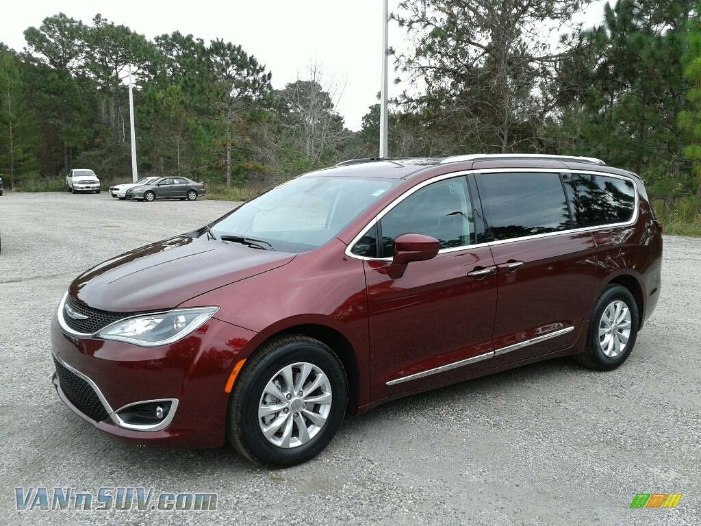 2019 Pacifica Touring L - Velvet Red Pearl / Black/Alloy photo #1