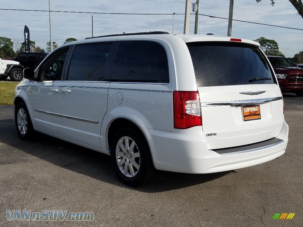 2015 Town & Country Touring - Bright White / Black/Light Graystone photo #3