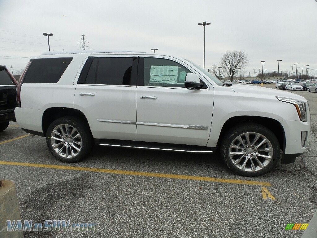 2019 Escalade Luxury 4WD - Crystal White Tricoat / Shale/Jet Black Accents photo #2