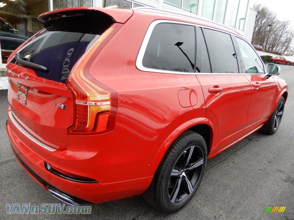 2019 XC90 T6 AWD R-Design - Passion Red / Charcoal photo #2