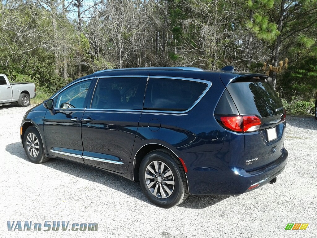 2019 Pacifica Touring L Plus - Jazz Blue Pearl / Black/Alloy photo #3