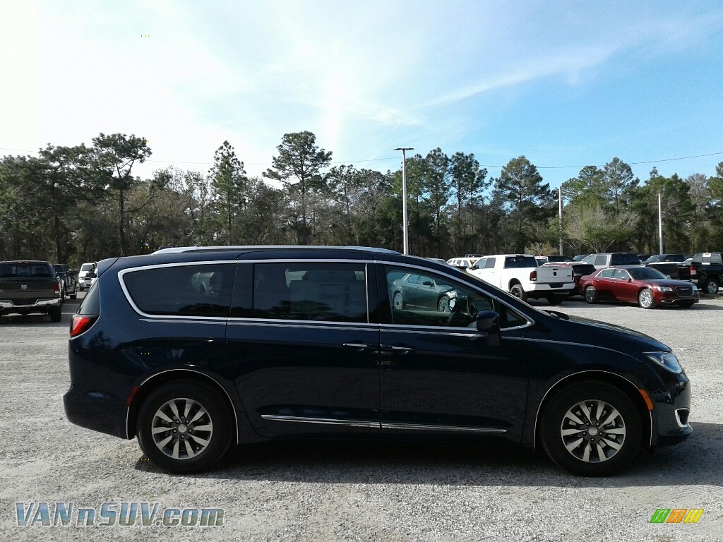 2019 Pacifica Touring L Plus - Jazz Blue Pearl / Black/Alloy photo #6