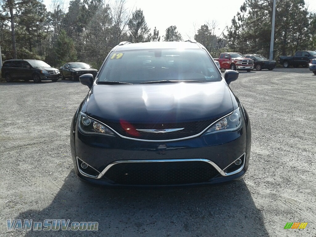 2019 Pacifica Touring L Plus - Jazz Blue Pearl / Black/Alloy photo #8