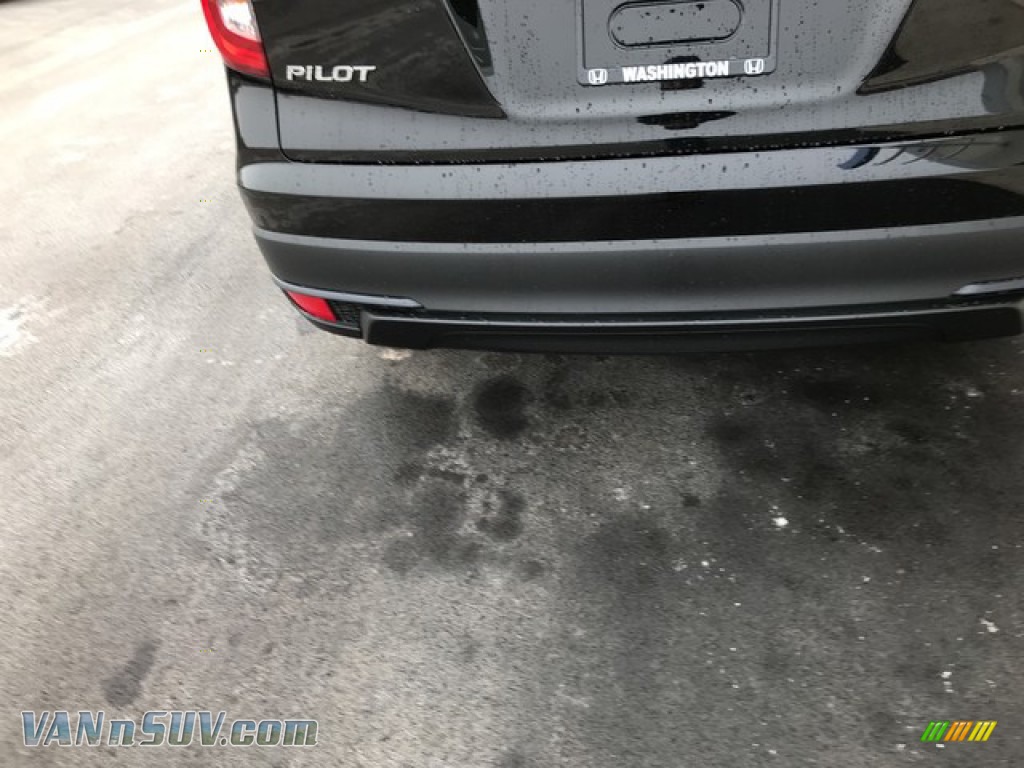 2019 Pilot LX AWD - Crystal Black Pearl / Black photo #7