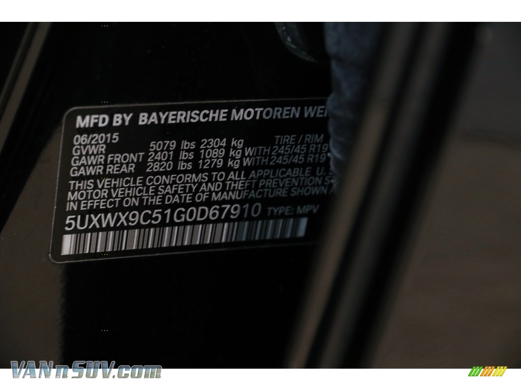 2016 X3 xDrive28i - Carbon Black Metallic / Black photo #23